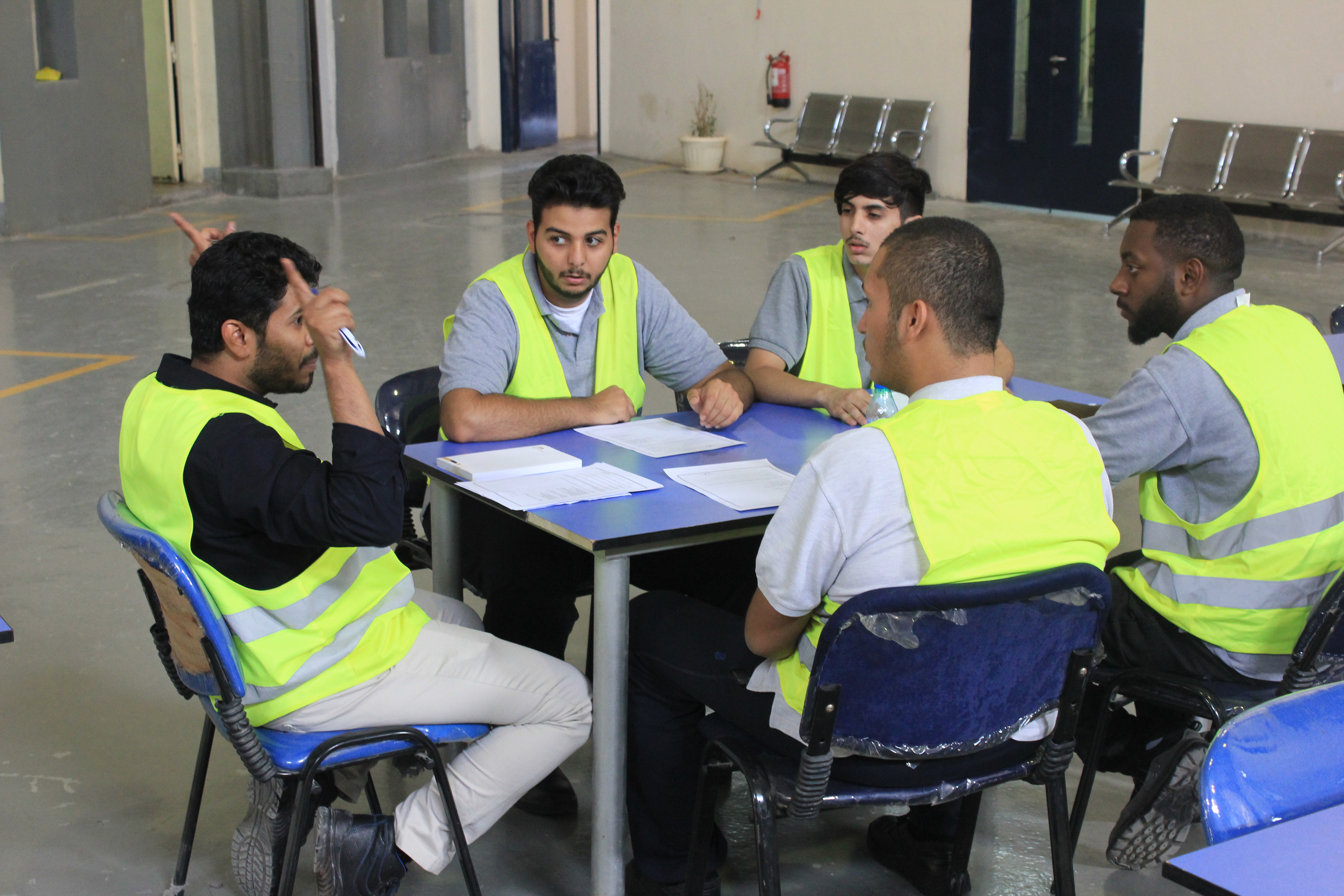 نادي السلامة ينفذ الأجرائات